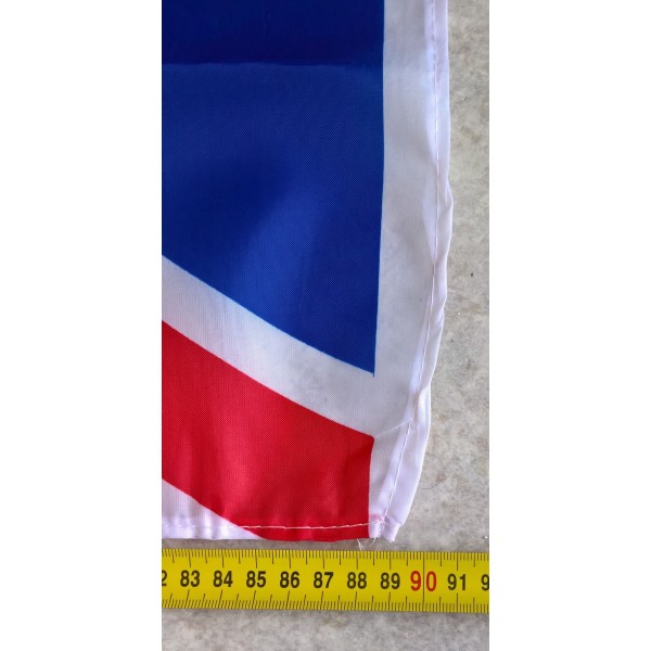 Drapeau offert par le journal Anglais The Sun Mariage du Prince William et de Kate Middleton