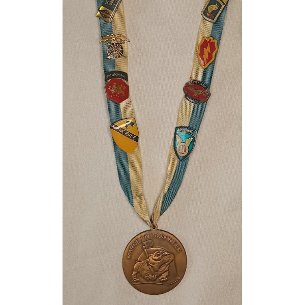 Médaille et insigne US 3ème...