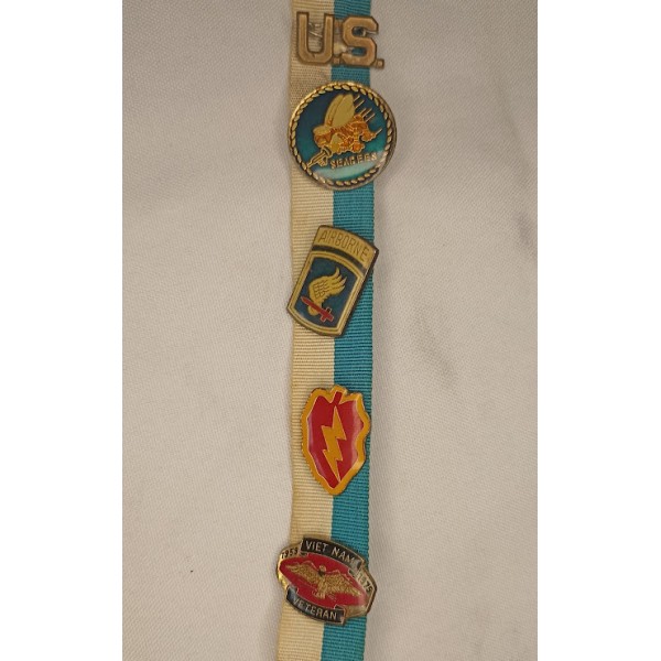 Médaille et insigne US 3ème Marne Division 60/70 vétéran Viet Nam 60/70
